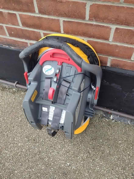 Photo of free Graco Child seat and Buggy set (Bournemouth, BH7) #2