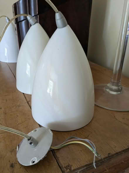 Photo of free x3 pendant lights (Tetbury GL8) #2