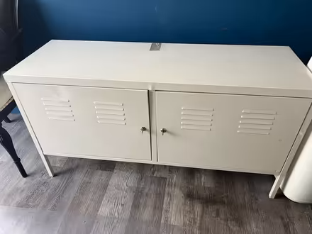 Photo of free cabinet (off white) (Hawthorne) #1