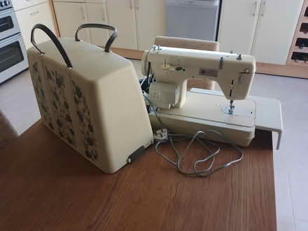 Photo of free sawing machine (hookhills paignton) #1