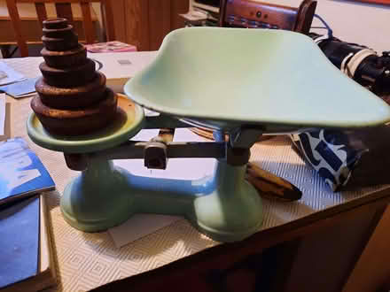Photo of free Metal weighing scale (Hollingdean BN1) #1