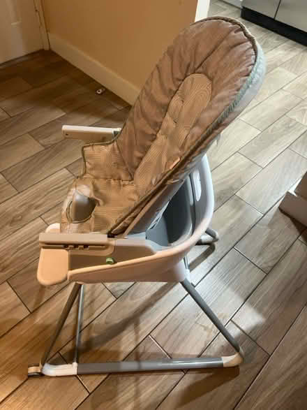 Photo of free High chair (Boca Raton: Boca Teeca) #2