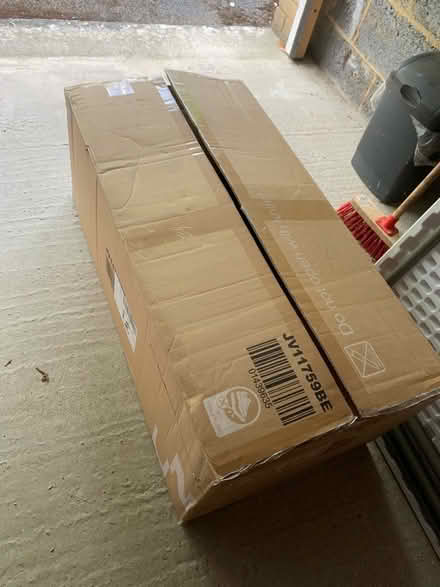 Photo of free Large cardboard box - strong (Berkhamsted HP4) #2