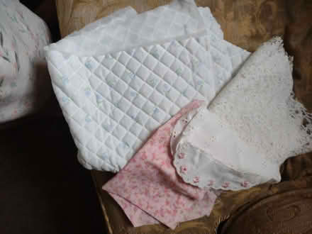 Photo of free Very Small Pieces Of Fabric, Quilted Lace (CT9) #2