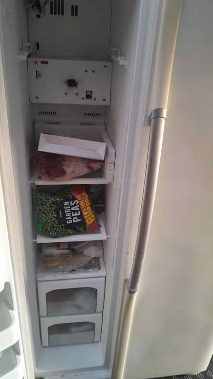 Photo of free American style fridge/freezer (Glen Parva, LE2) #2
