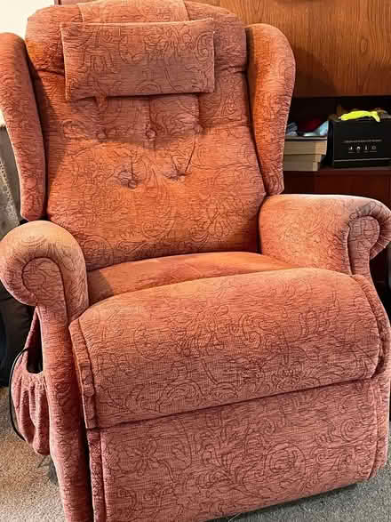 Photo of free Rise and recline armchair (GL51) #1