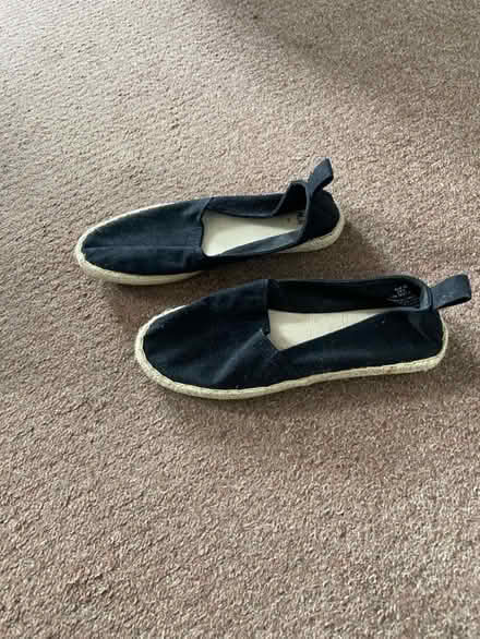 Photo of free Women’s shoes UK6 (E5) #1