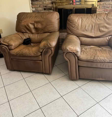 Photo of free Ethan Allen Leather Recliners (Bluewater Bay Area) #1