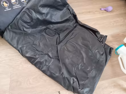 Photo of free Double blow up mattress (TW7 4FD) #1