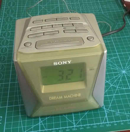 Photo of free Sony Clock Radio (Oadby Lodge Farm LE2) #1