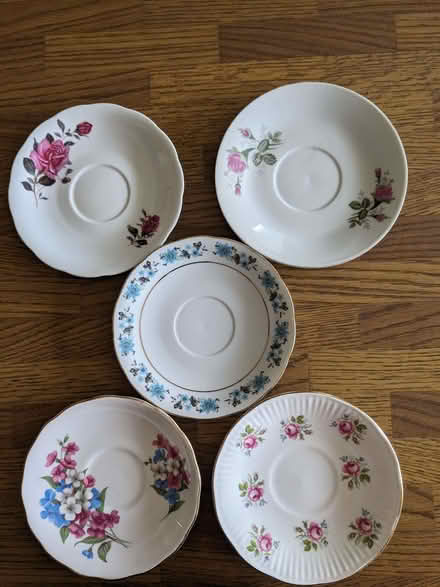 Photo of free 5 single saucers (Emmer Green RG4) #1
