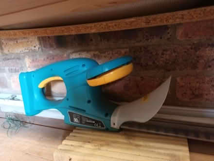 Photo of free Hedge trimmer (Craigmount EH12) #2