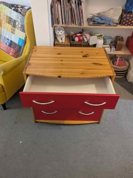 Photo of free Chest of drawers (Mitcham CR4) #2