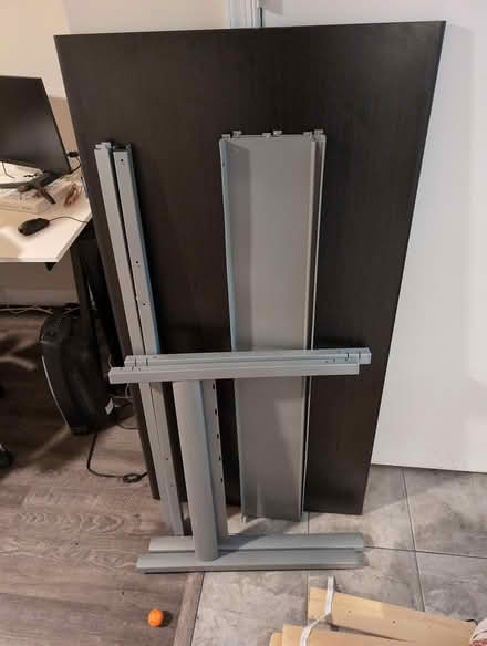 Photo of free Desk (Arnold, MD) #1