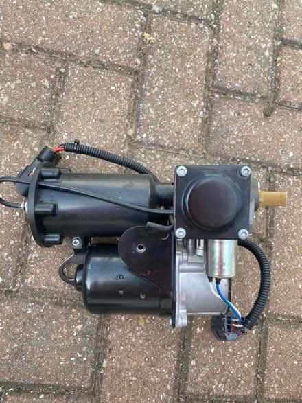 Photo of free Hitachi AirCompressor, not working (Maidstone, ME14) #3