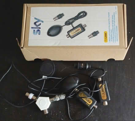 Photo of free 2 Sky TV Links and Splitter (Brailsford DE6) #1