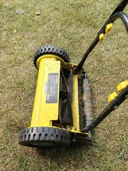 Photo of free Manual push lawn mower (Winchmore Hill N21) #4