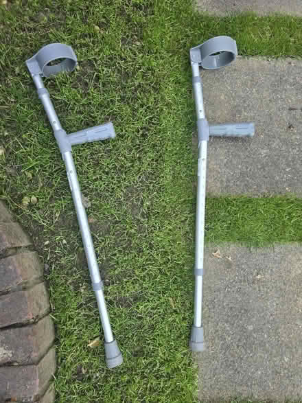 Photo of free Crutches (PO16 fareham Po16) #1