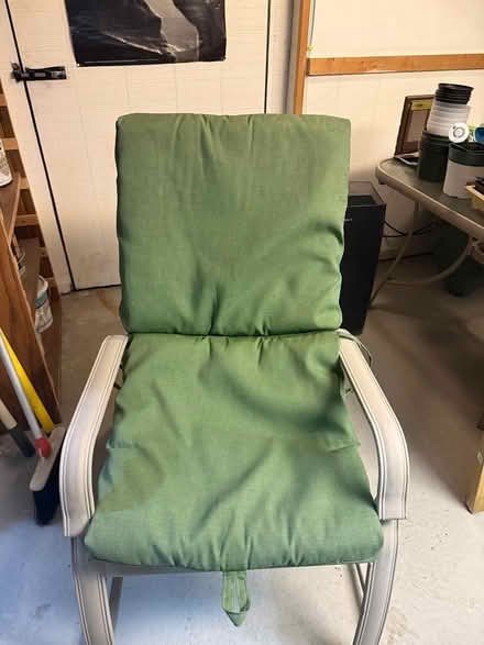 Photo of free patio set with 6 chairs (Near Latimer Lane) #1