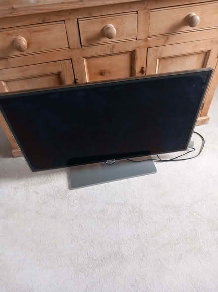 Photo of free Samsung 34" Flat screen TV (Farden SY8) #1