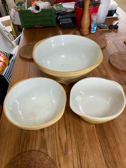 Photo of free 3 mixing bowls Old style ceramic (Cradley WR13) #2