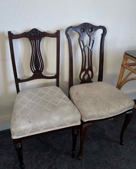 Photo of free A table and 4 chairs (Montrose DD10) #4