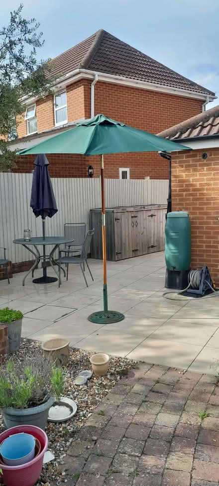 Photo of free Green garden parasol (Whitegrove RG42) #1