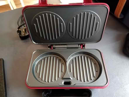 Photo of free Burger maker & Prima small ring doughnut maker (Gobowen SY10) #1