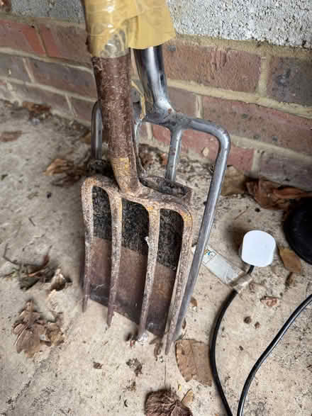 Photo of free Two forks, and a small spade (Beaconsfield HP9) #2