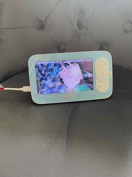 Photo of free BABY CAMERA, MONITOR & stand (Leytonstone E11) #1