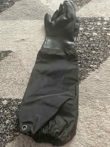Photo of free Workmen gloves (Panshanger AL7) #1