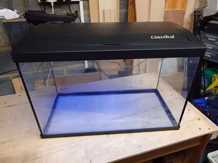 Photo of free Glass aquarium tank (Horndean PO8) #1