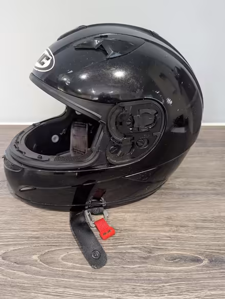 Photo of free Motorcycle Helmet (Po7 7ae) #1