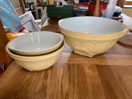 Photo of free 3 mixing bowls Old style ceramic (Cradley WR13) #1
