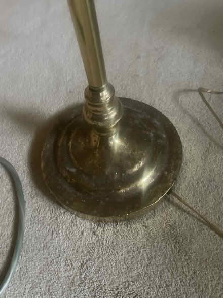 Photo of free Lamp (N. Shoreline / 15th Ave NE) #2