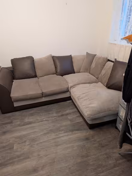 Photo of free Corner sofa (Po7 7ae) #1