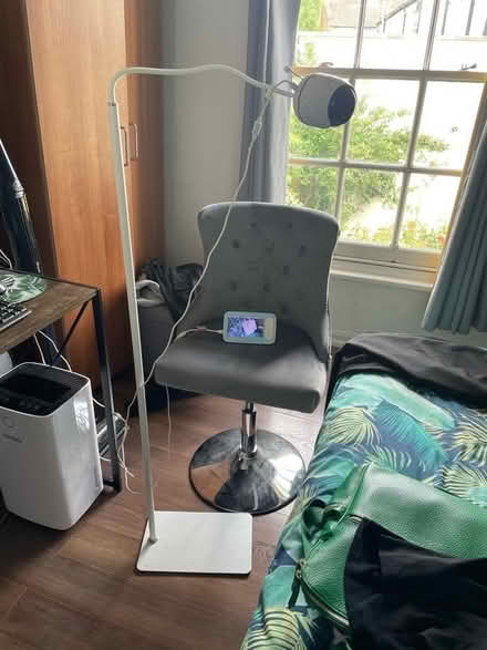 Photo of free BABY CAMERA, MONITOR & stand (Leytonstone E11) #3