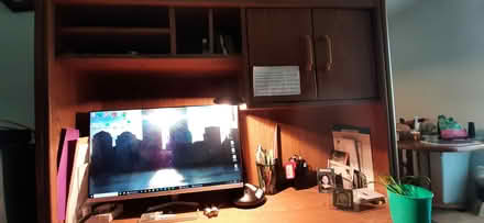 Photo of free computer hutch (Farmington Hills) #4