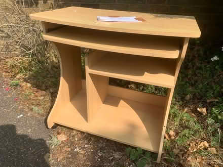 Photo of free Desk (West Molesey.) #1