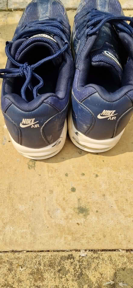 Photo of free Nike trainers size 7. (Shelton Lock DE24) #2