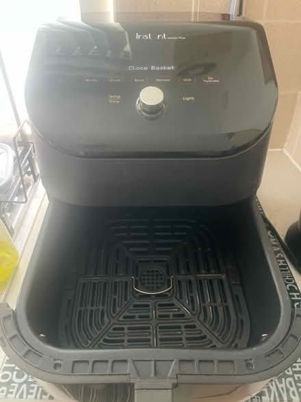 Photo of free Air fryer (Ipswich IP3) #4