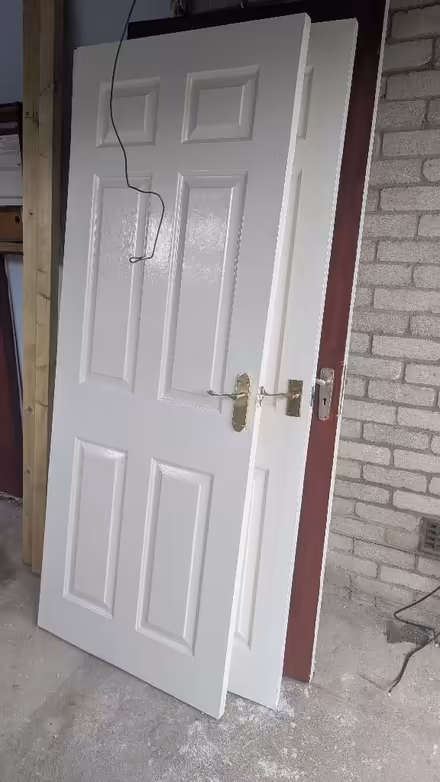 Photo of free 5off internal doors (Levens LA8) #1
