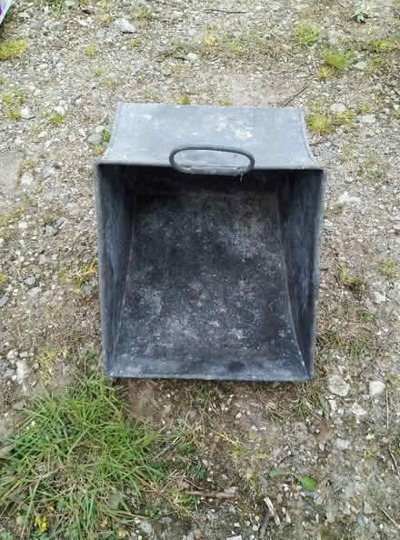Photo of free Metal bucket (Lixwm CH8) #1