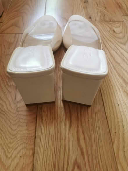 Photo of free Women heels size UK 6 (Forest Hill) #2