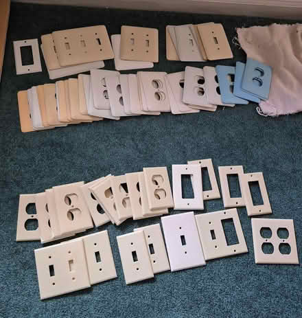 Photo of free Wall electric plates (Bowie) #1