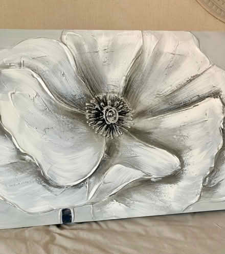 Photo of free Large canvas picture (Headcorn TN27) #2