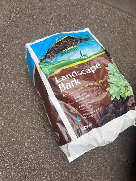 Photo of free 100 litre bag landscape bark (Kempston) #1