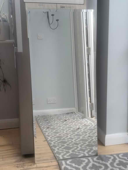 Photo of free Mirror (Uffington SN7) #1