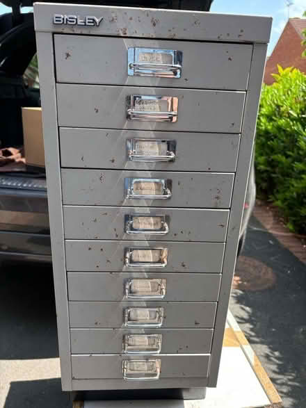 Photo of free Metal storage unit (Whitnash CV31) #1