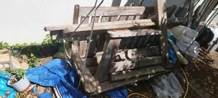 Photo of free Swinging bench (Walton on Thames KT12) #1
